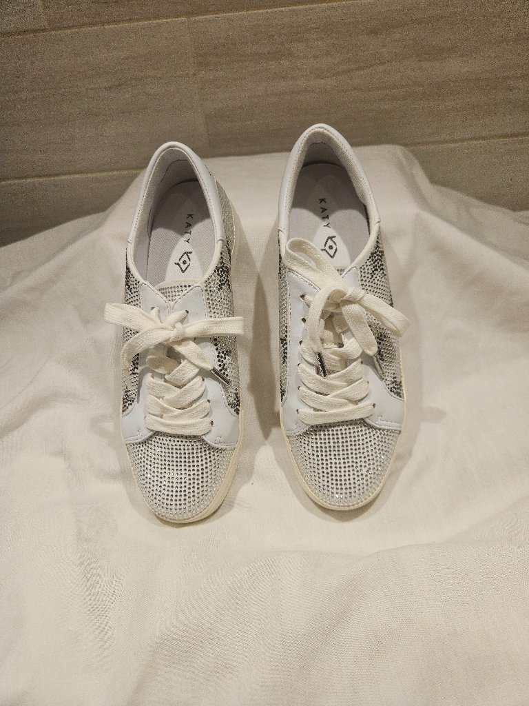 Katy Perry, Nwt, The Rizzo Crystal Star Sneaker, Size 7 — image 2 of 8